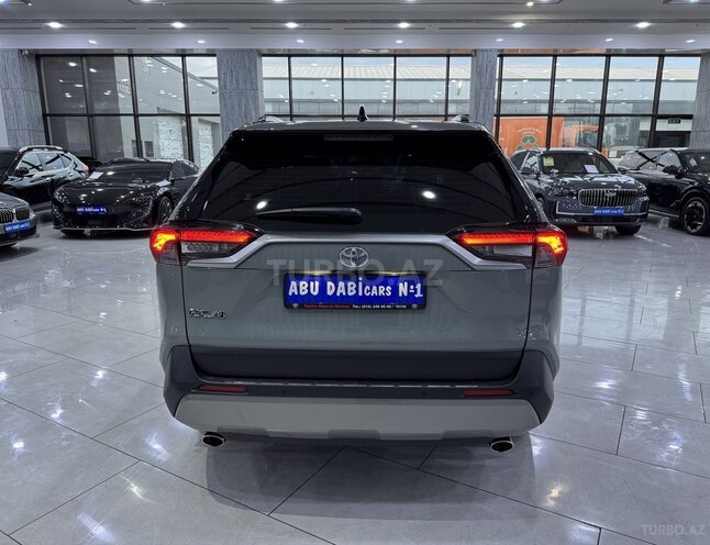 Toyota RAV4 2022, 28,600 km - 2.0 л - Bakı