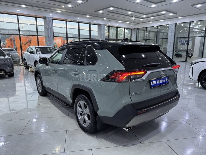 Toyota RAV4 2022, 28,600 km - 2.0 л - Bakı