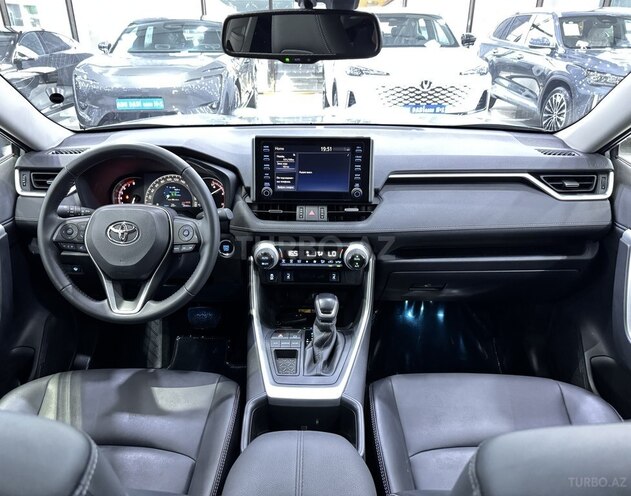 Toyota RAV4 2022, 28,600 km - 2.0 л - Bakı