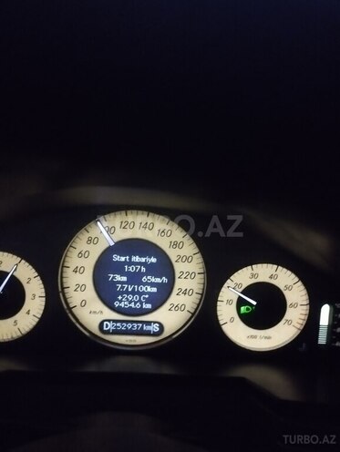 Mercedes E 350 2007, 253,000 km - 3.5 l - Sabirabad