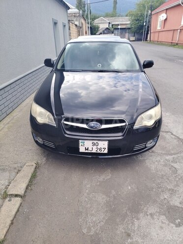 Subaru Legacy-1