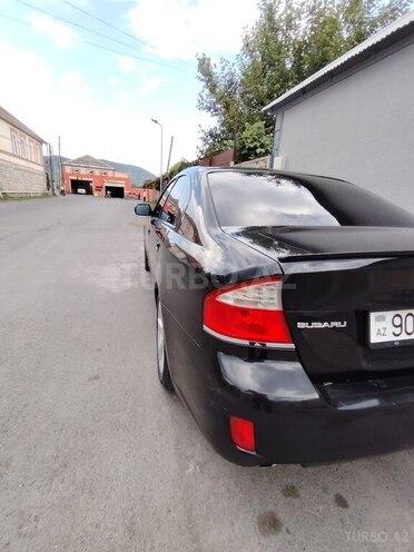 Subaru Legacy-10