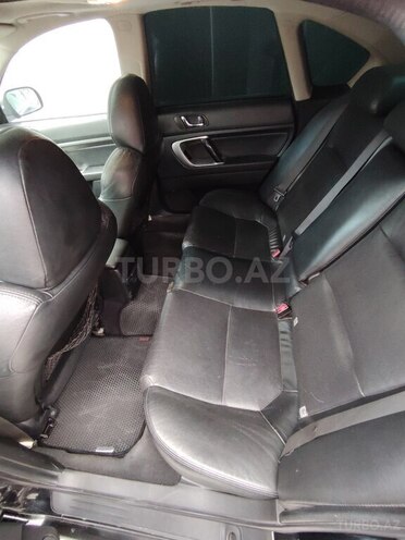 Subaru Legacy-11