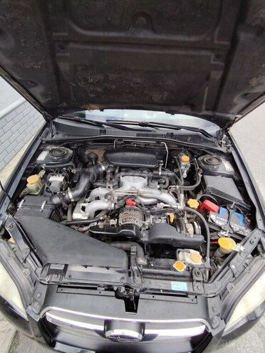 Subaru Legacy-13