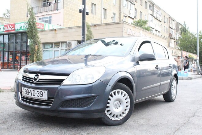Opel Astra 2009, 280,000 km - 1.4 l - Bakı
