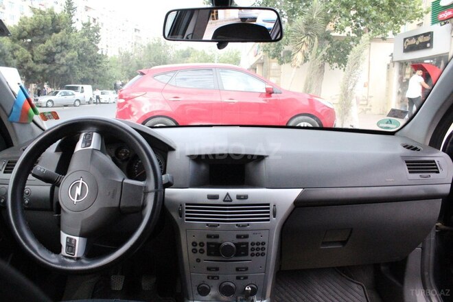 Opel Astra 2009, 280,000 km - 1.4 l - Bakı
