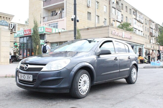 Opel Astra 2009, 280,000 km - 1.4 l - Bakı