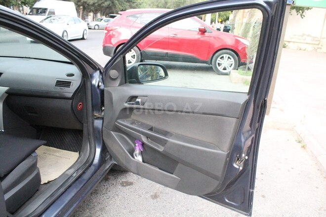 Opel Astra 2009, 280,000 km - 1.4 l - Bakı