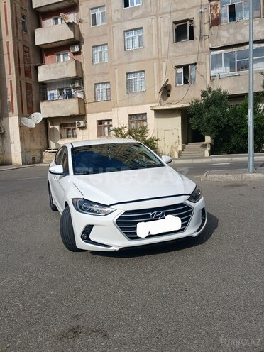 Hyundai Avante 2015, 206,000 km - 1.6 л - Bakı