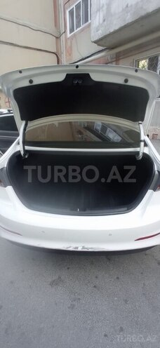 Hyundai Avante 2015, 206,000 km - 1.6 л - Bakı