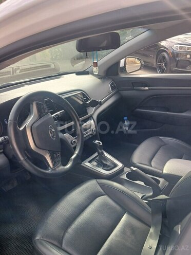 Hyundai Avante 2015, 206,000 km - 1.6 л - Bakı