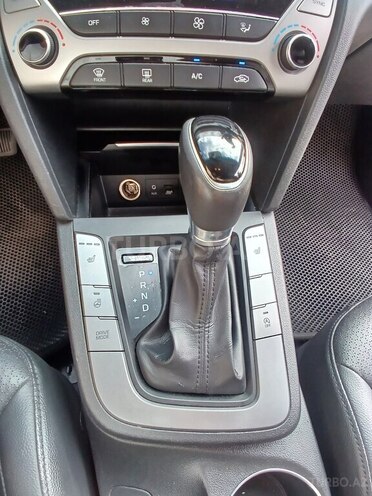 Hyundai Avante 2015, 206,000 km - 1.6 л - Bakı