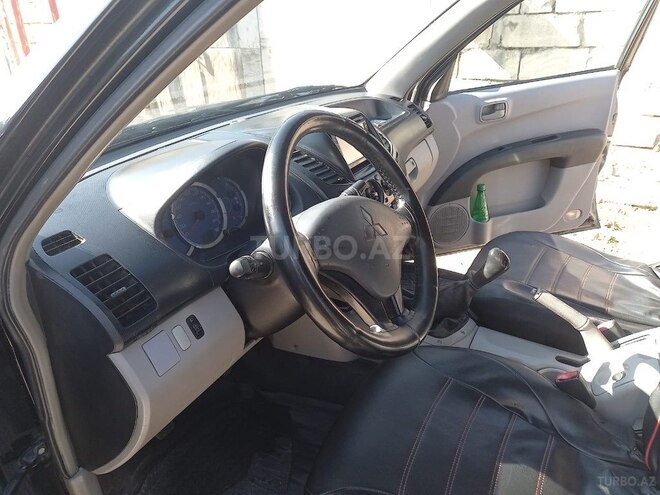 Mitsubishi L200 2008, 315,000 km - 2.5 l - Bakı