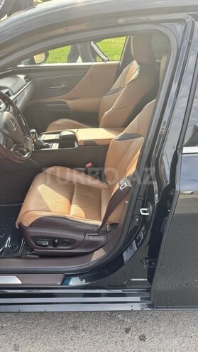Lexus ES 250-9
