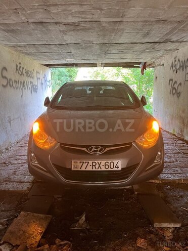 Hyundai Elantra 2014, 135,865 km - 1.8 l - 