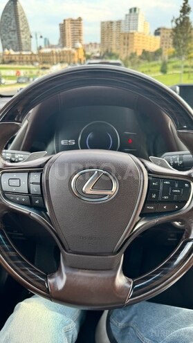 Lexus ES 250-10