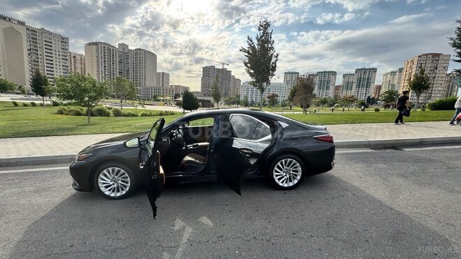 Lexus ES 250-8
