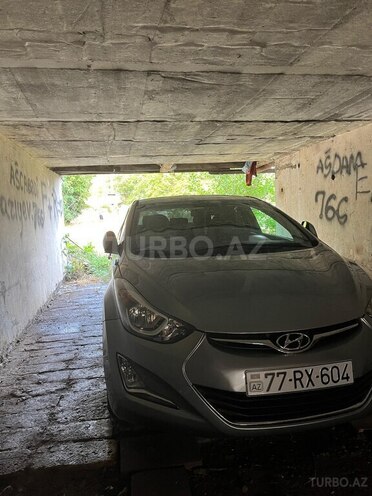 Hyundai Elantra 2014, 135,865 km - 1.8 l - 
