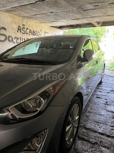 Hyundai Elantra 2014, 135,865 km - 1.8 l - 