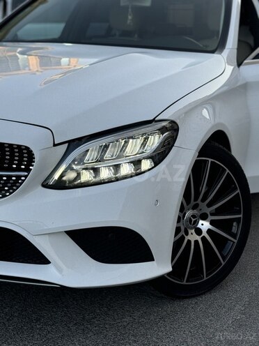 Mercedes C 220 2018, 100,000 km - 2.2 l - Bakı