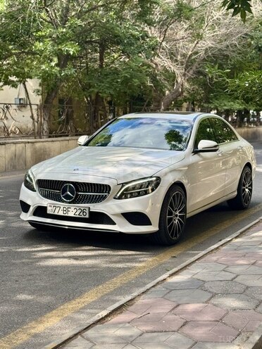 Mercedes C 220 2018, 100,000 km - 2.2 l - Bakı