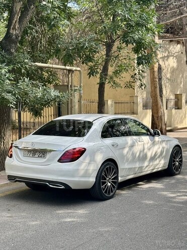 Mercedes C 220 2018, 100,000 km - 2.2 l - Bakı