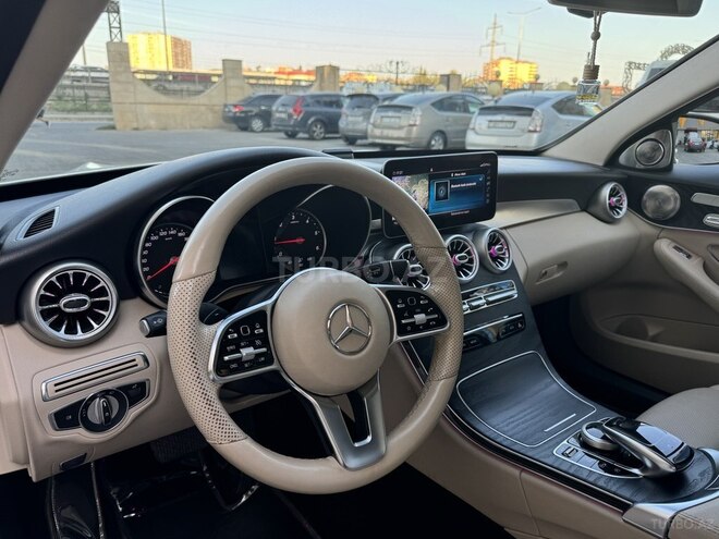 Mercedes C 220 2018, 100,000 km - 2.2 l - Bakı