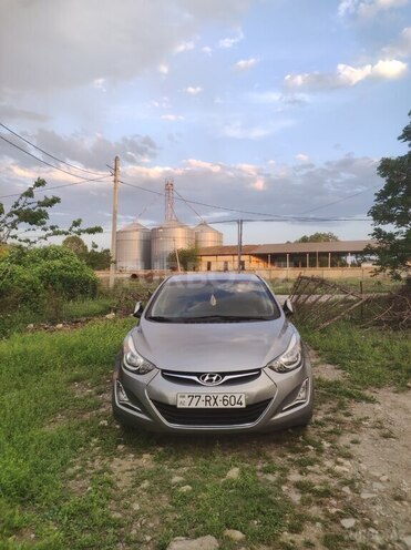Hyundai Elantra 2014, 135,865 km - 1.8 l - 