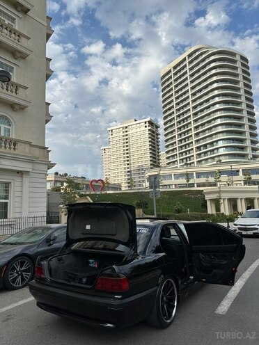 BMW 740 1998, 268,000 km - 4.4 л - Bakı
