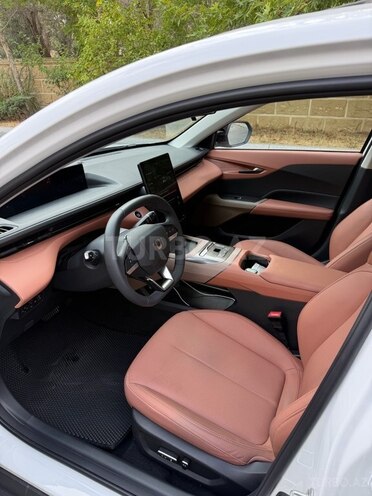 Changan Qiyuan A05 2025, 4,600 km - 1.5 л - Bakı