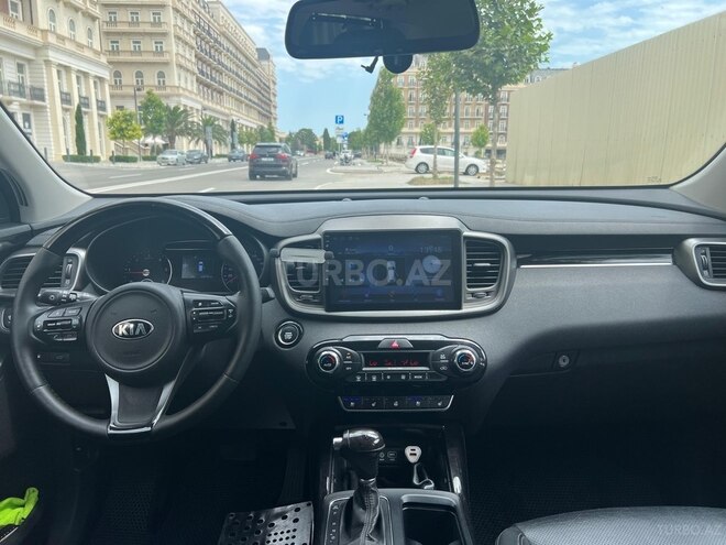 Kia Sorento-10