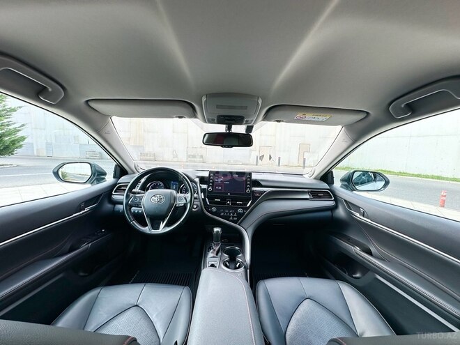 Toyota Camry-10