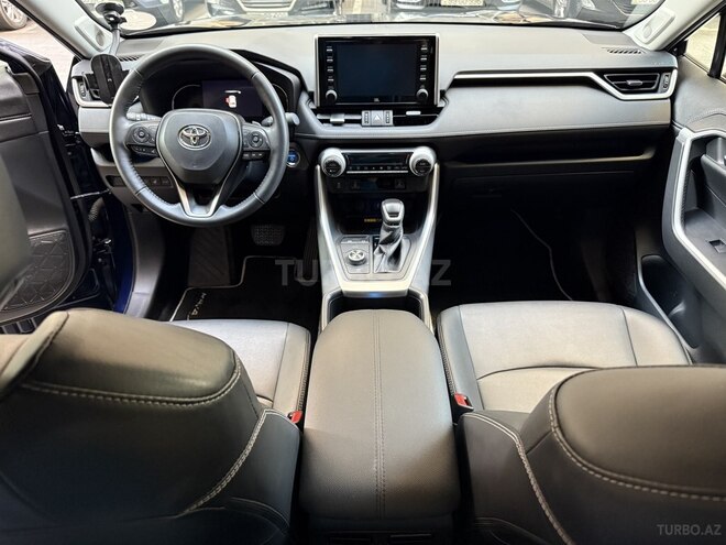 Toyota RAV4 2022, 26,000 km - 2.5 l - Bakı