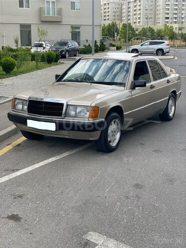 Mercedes 190-3