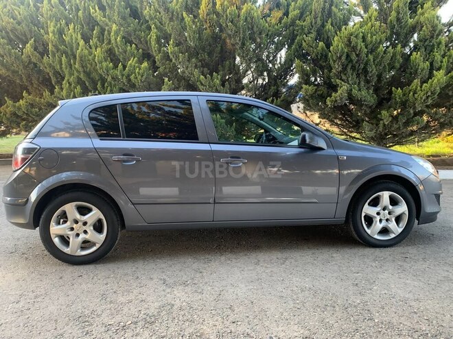 Opel Astra 2007, 200,100 km - 1.4 л - Salyan
