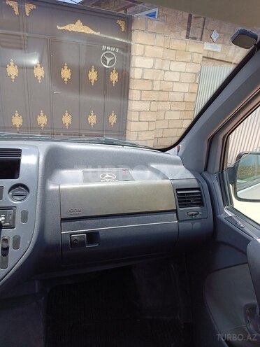 Mercedes Vito 1998, 303,251 km - 2.2 l - Salyan