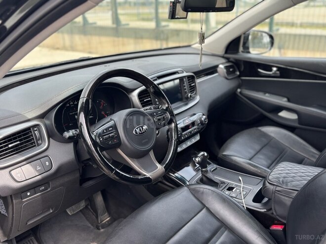 Kia Sorento-9