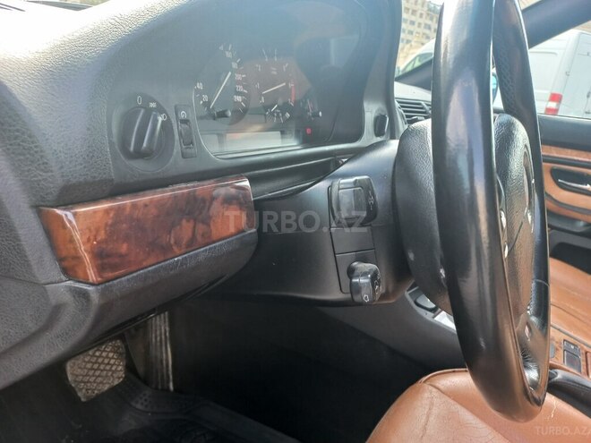 BMW 535 2003, 568,809 km - 3.5 l - Bakı