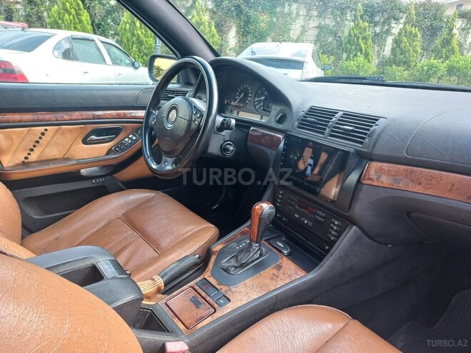 BMW 535 2003, 568,809 km - 3.5 l - Bakı