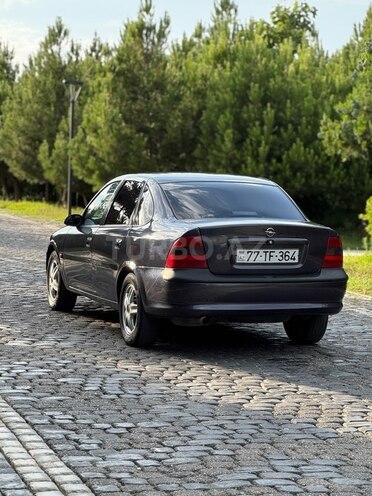 Opel Vectra 1996, 225,000 km - 1.8 l - Bakı