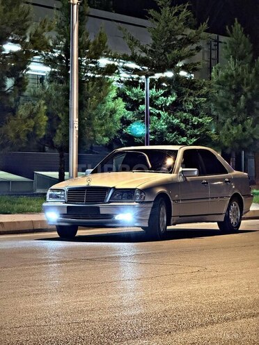 Mercedes C 180 1999, 400,000 km - 1.8 l - Mingəçevir