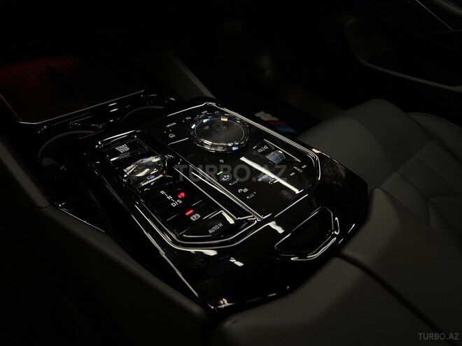 BMW 520-19