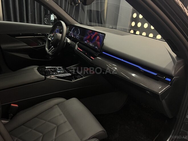 BMW 520-12