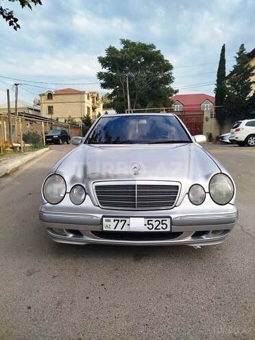 Mercedes E 280 2000, 300,000 km - 2.8 л - Bakı