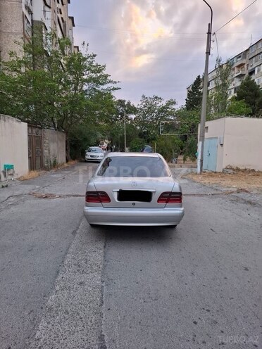 Mercedes E 220 d 1997, 470,000 km - 2.2 l - Bakı