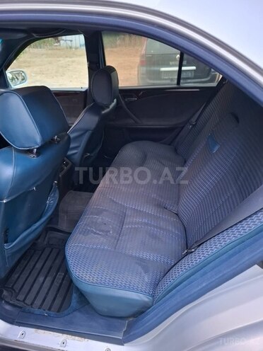 Mercedes E 220 d 1997, 470,000 km - 2.2 l - Bakı