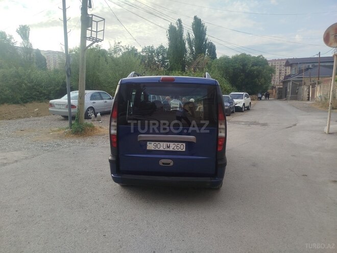 Fiat Doblo 2004, 168,000 km - 1.9 l - Bakı