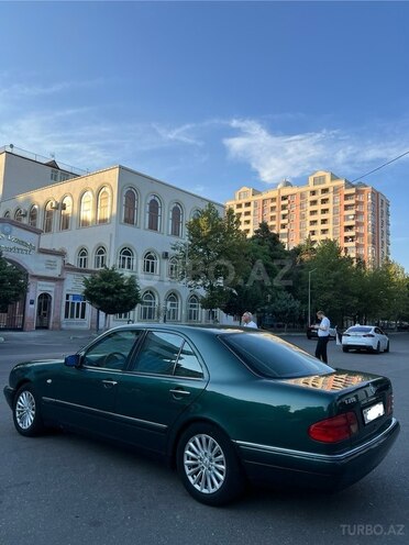 Mercedes E 200 1998, 340,000 km - 2.0 l - Bərdə