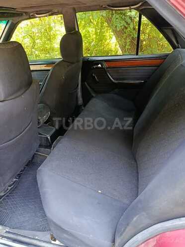 Mercedes E 250 1992, 656,217 km - 2.5 l - Masallı