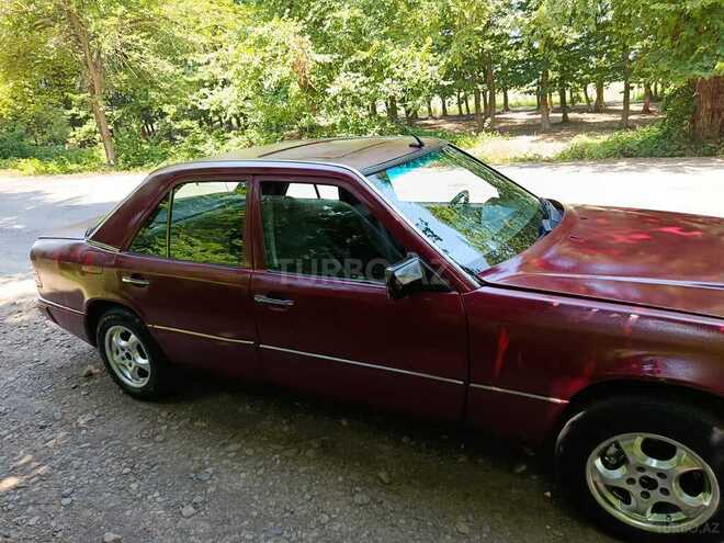 Mercedes E 250 1992, 656,217 km - 2.5 l - Masallı